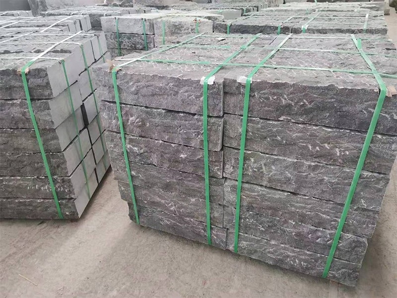 青石蘑菇石自然面還是嘉祥海鑫石業(yè)有限公司專業(yè)