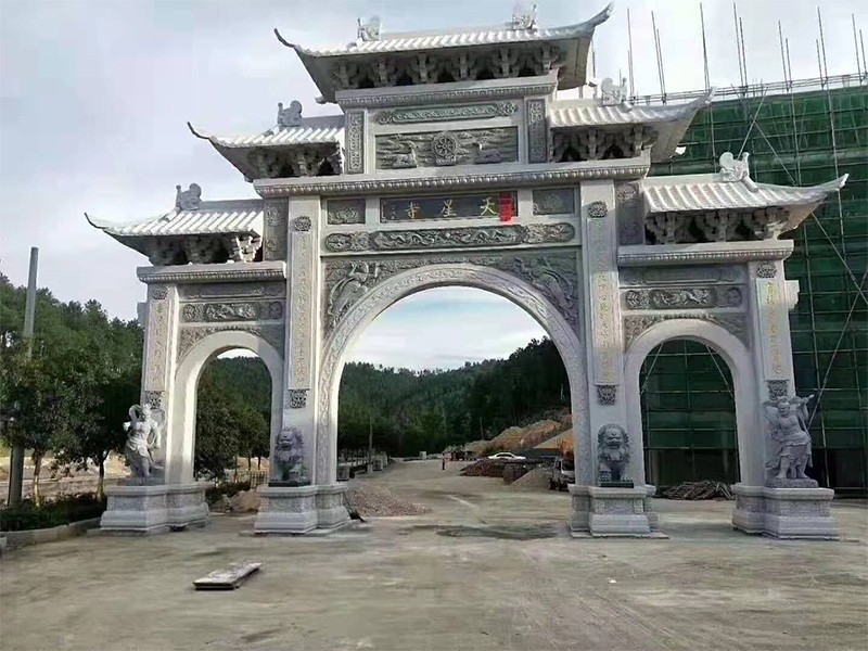 寺廟山門(mén)石牌坊制作樣式，佛教文化與石雕藝術(shù)的結(jié)合